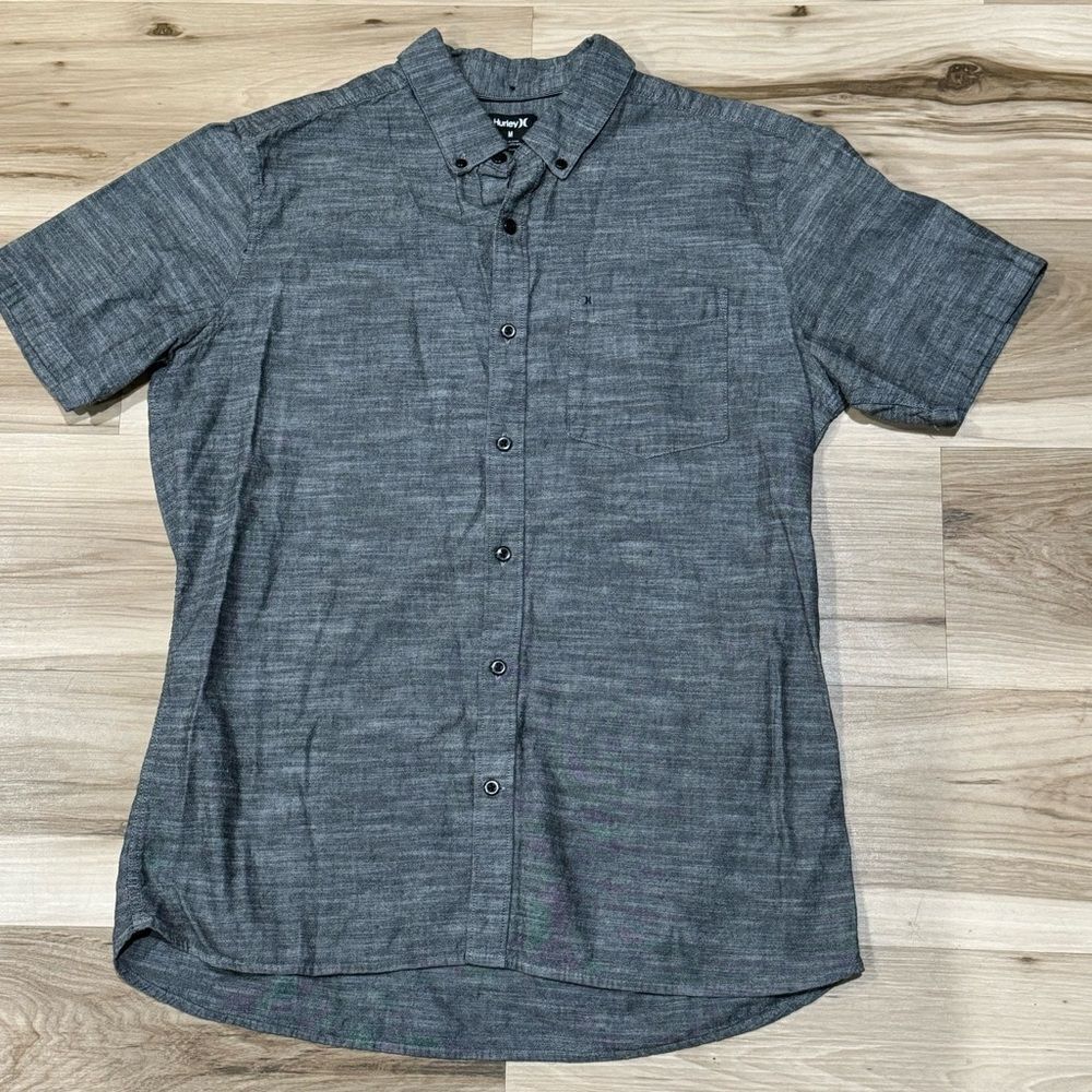 Hurley Grey Classic Fit Button Up Shirt Men’s Medium